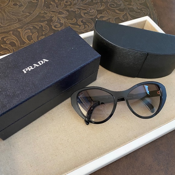 Prada Sunglasses Like NEW main image 6